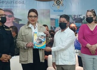 Mientras la Presidenta Xiomara Castro asegura que ya le dio todo a la Secretaria de Seguridad, Ramon Sabillon dice que no tienen recursos.