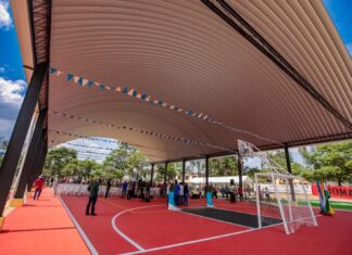 Gobierno inaugura cancha en Catacamas, Olancho