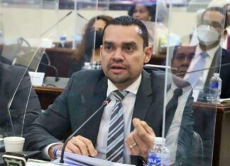 Zambrano califica de mercenarios y terroristas del derecho a JD del CN