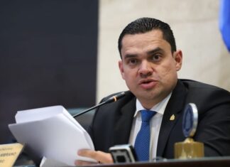 Tomas Zambrano asegura que Libre busca amenazar a los medios de comunicación y periodistas con reformas al Codigo Penal.