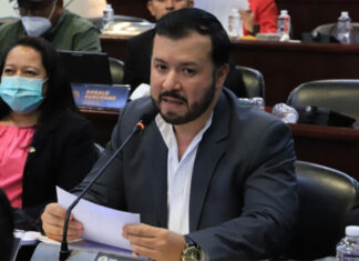 Diputado Yavhe Sabillon anuncia que procederá contra Tirzo Ulloa por ser responsable de trafico de influencias por sexo y corrupción.