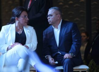 Xiomara Castro rechaza denuncia del CNA sobre «el familión» en el gobierno