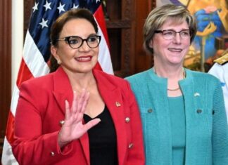 Embajadora de los EEUU halaga que el gobierno atienda el clamor del COHEP de frenar las invasiones.