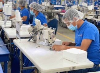 4 mil empleos se pierden por cierre de maquila Gildan en Choloma.