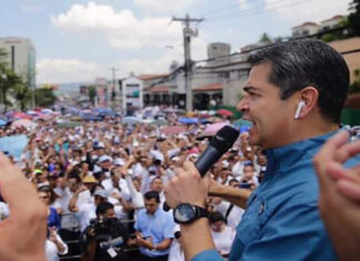 Solo en Honduras los gobiernos convocan a las calles a sus parciales para impulsar un objetivo político.