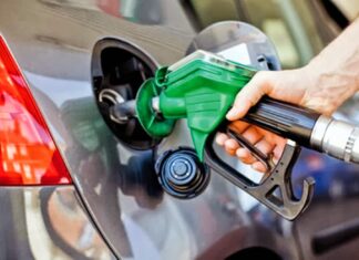 Economia de los hondureños es golpeada directamente con groseros aumentos en el precio de los combustibles.