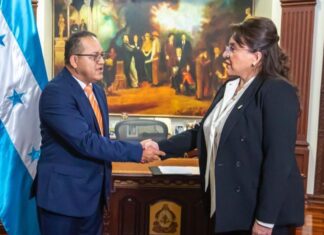 Otra muestra de debilidad política, Secretaria de Seguridad emite comunicado advirtiendo acciones contra golpistas.