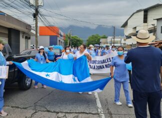 Caos en salud publica, enfermeras auxiliares a paro nacional