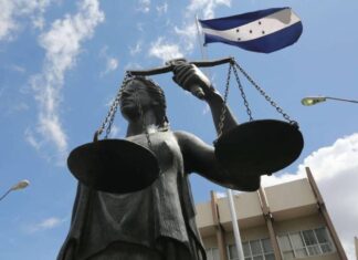 Políticos son victimas de sus propios errores al manipular la justicia en Honduras
