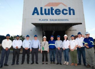 Presidenta del BCH realiza recorrido por moderno complejo industrial de Alutech
