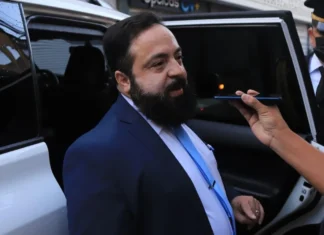 Redondo se mete al pleito y le sugiere al pollo contreras que renuncie