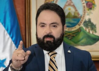 Diversos sectores reprueban la burda iniciativa de Luis Redondo de crear un Tribunal Constitucional con Magistrados Vitalicios