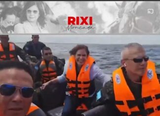 Rixi Moncada en propaganda politica con las FFAA violando el articulo 272