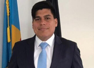 Economista Roberto Lagos en análisis post acuerdo con el FMI: «No hay negociación solo fueron a obedecer para tomarse fotos»