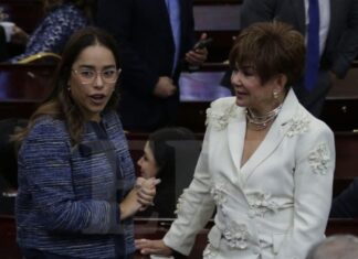 Después de ser nominada como corrupta por los EEUU la Abogada Lourdes Blanco aparece hoy como invitada especial en el CN