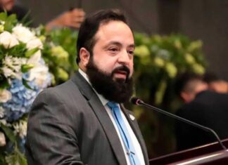 Redondo instaló la cuarta legislatura sin cerrar la tercera