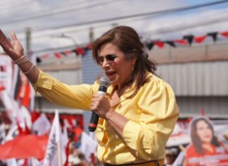 Rixi Moncada:» El familión son los grandes empresarios, los banqueros, los dueños de los grandes medios de comunicación»