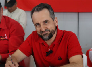 Rodolfo Pastor denuncia conspiración en su contra mientras que otros dirigentes de Libre advierten que se viene un fraude