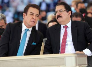 Nasralla le exige a Xiomara Castro y Mel Zelaya que publiquen la lista oficial de personas que viajaron al Vaticano y cuanto costo el viaje