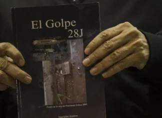 Libro del golpe no será de lectura obligatoria pero su impresión si a un costo de 100 millones de lempiras