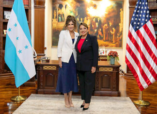 En visita relámpago Ministra de Seguridad de los EEUU Kristi Noem se reune con Xiomara Castro para abordar temas de migración y defensa en la región