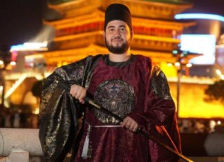 La Presidenta Xiomara Castro evita pronunciarse sobre el asaltante diplomático que nombró en Corea del Sur