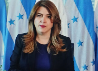 Cossette López denuncia que el CNE esta bajo ataque
