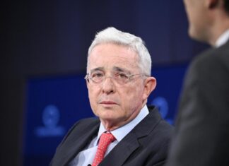 Formalizado como preso’: Álvaro Uribe confirma que se oficializó su detención tras sentencia condenatoria