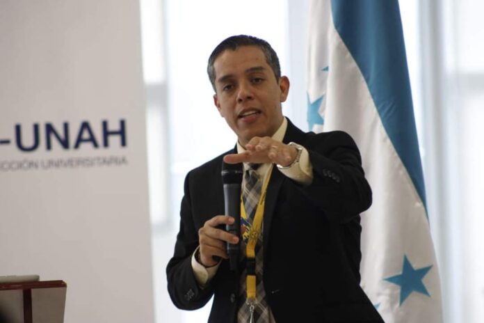 ODIR FERNANDEZ JOVENES