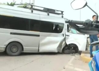 Aparatoso accidente de tránsito paraliza el tráfico en el Bulevar del Sur