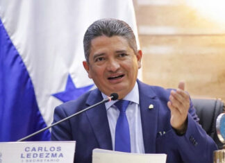 Congreso mantiene negociaciones para aprobar reformas al sector eléctrico