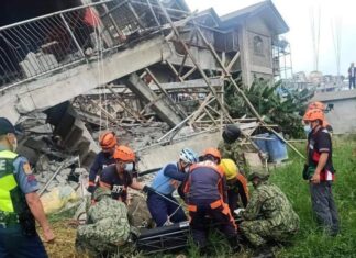 Sismo de magnitud 7.8 sacude Filipinas y deja víctimas mortales
