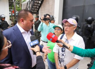 Gobierno y magisterio abren espacio de diálogo para buscar soluciones a la crisis educativa