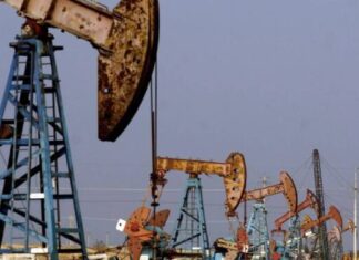 Precio del petróleo de Texas cae más de un 2 % tras acuerdo entre Irán e Israel