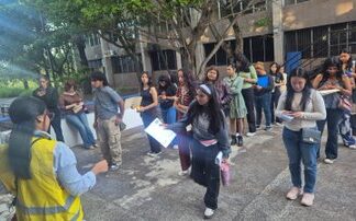 Más de 200 aspirantes realizan evaluación complementaria para ingresar a carreras de la salud