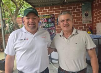 Roosevelt Hernández reaparece en reunión de dirigentes de Libre en Olancho