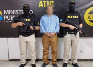 Capturan a docente dentro del Instituto José Trinidad Reyes por presunta violación de una alumna de 12 años