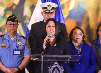 Gobierno abre convocatoria para los Desfiles Patrios 2026; solo participarán 60 centros educativos