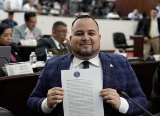 Presentan proyecto para crear centro de diálisis en Comayagua