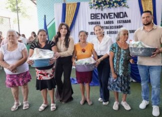 Entregan canastas básicas a más de 400 mujeres emprendedoras en San Antonio, Copán