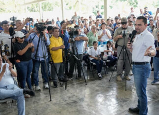 Tomás Zambrano pide a hondureños colaborar con el Censo Nacional y rechaza rumores