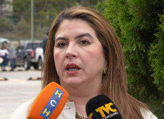 Cossette López defiende juicios políticos contra exfuncionarios y señala abuso de poder