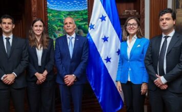Asfura se reúne con Standard & Poor’s para analizar perspectivas económicas de Honduras