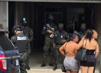 Asesinan a estudiante de Derecho dentro de una plaza comercial en San Pedro Sula