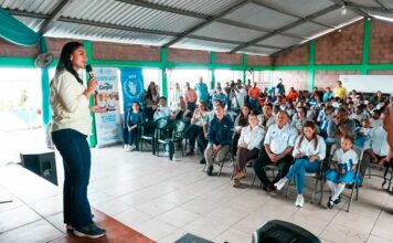 Congreso Nacional y PMA supervisan entrega de raciones frescas a estudiantes en Morolica