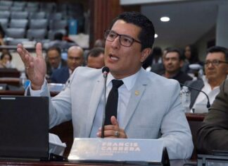 Diputado propone que municipalidades otorguen permisos para transporte de carga y pasajeros