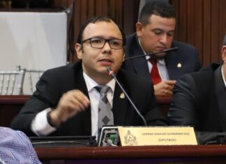 Libre propone alivio temporal al precio de los combustibles ante aumento de productos básicos