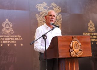 Asfura anuncia reactivación del aeropuerto de Río Amarillo para impulsar el turismo en Copán