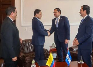 Tomás Zambrano visita Senado de Colombia para fortalecer cooperación en seguridad y modernización parlamentaria